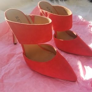 Renvy Red Pumps Mules